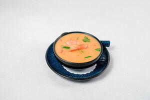 47. Tom Yum s kuřecím masem