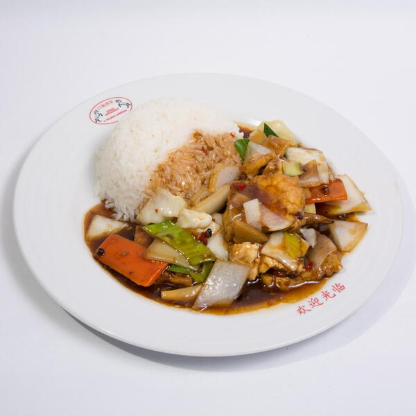 M72. Pikantní tofu + rýže